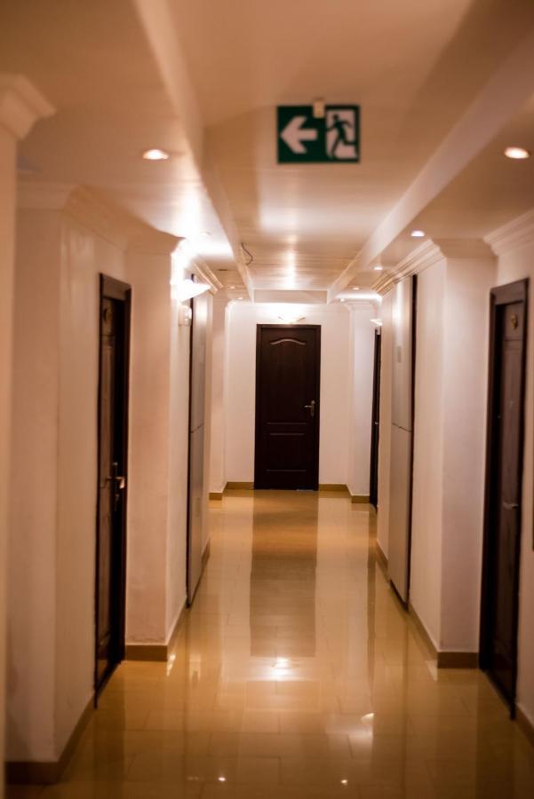 Sultani Hotel Kinshasa Ngoại thất bức ảnh